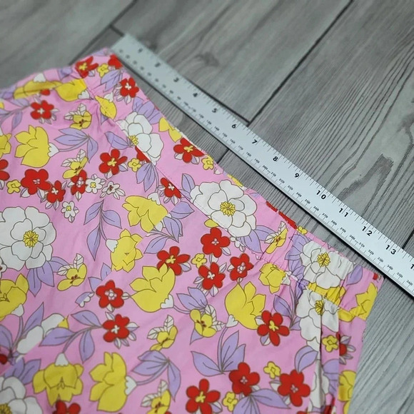 Vero Moda Women's High Waisted Shorts Size XS Pink Floral 100% Cotton Pockets - Picture 6 of 10